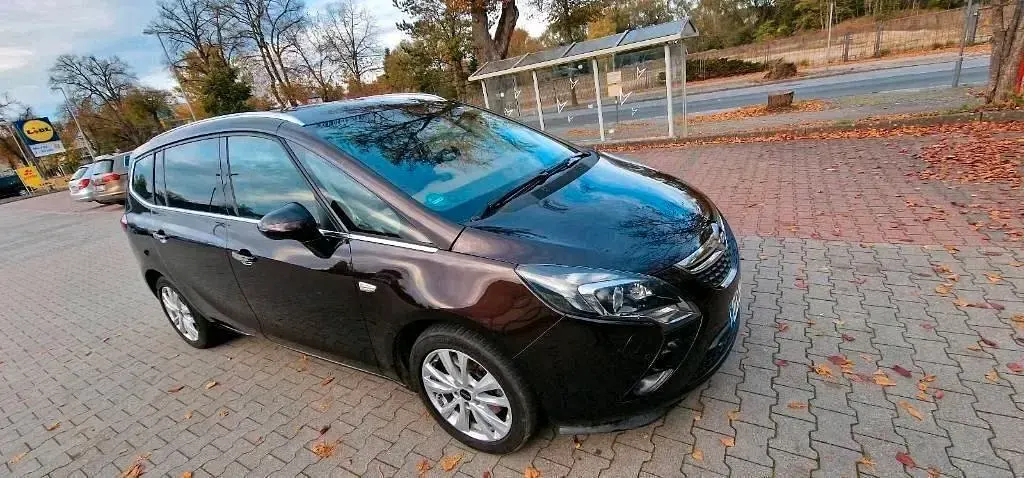 Gebraucht Opel Zafira Tourer 161 PS (118 kW) 2012 Braun Van / Kleinbus