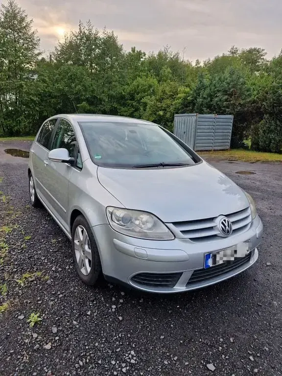 Gebraucht VW Golf Plus Cross Comfortline 140 PS (102 kW) 2008 Silber Van / Kleinbus