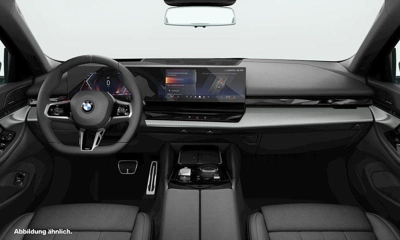 Ny BMW 540 Performance 286 HK (210 kW) 2025 Grå Stationcar