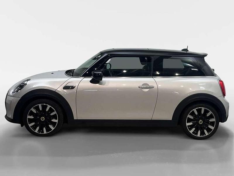 Gebraucht Mini Cooper SE 135 kW (184 PS) 2021 White silver metallic Kleinwagen