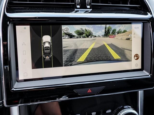 Gebraucht Jaguar XE R-Dynamic 204 PS (150 kW) 2024 Grau Limousine