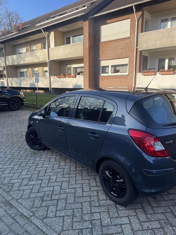 Gebraucht Opel Corsa 80 PS (58 kW) 2008 Limousine