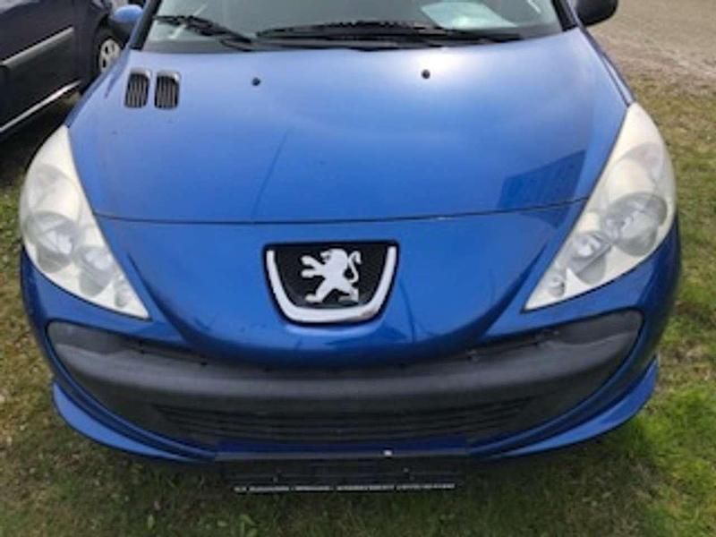 Blau Gebraucht 2009 Peugeot 206+ Kleinwagen | 3.300 € (Fairer Preis) - Bild 1/4
