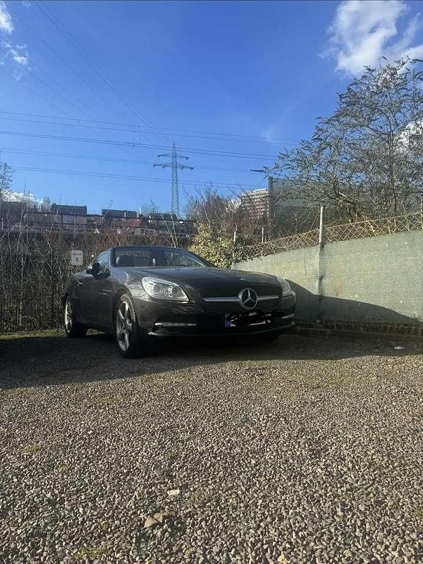 Gebraucht Mercedes SLK200 184 PS (135 kW) 2011 Schwarz Cabrio