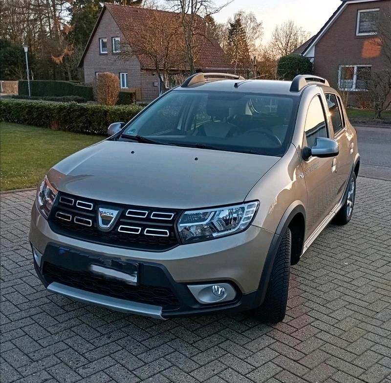 Gebraucht Dacia Sandero Stepway 101 PS (74 kW) 2020 Grau Kleinwagen