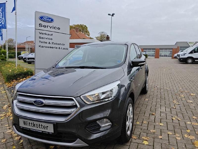 Grau Gebraucht 2019 Ford Kuga Trend SUV | 15.590 € (Guter Preis) - Bild 1/4