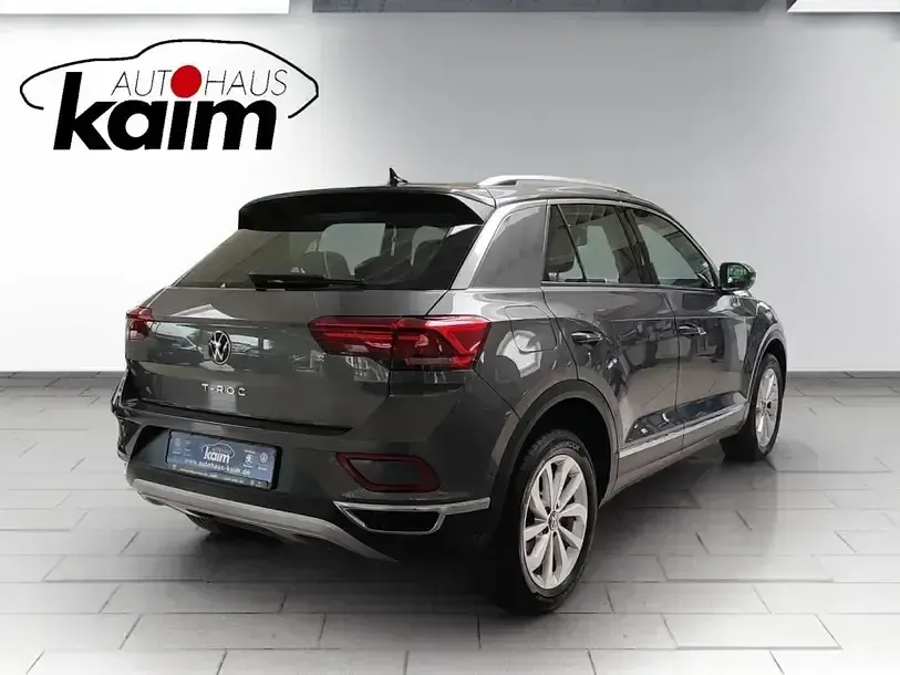 Gebraucht VW T-Roc Style 150 PS (110 kW) 2023 Indiumgrau metallic SUV