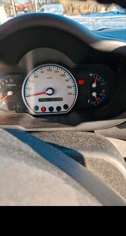 Gebraucht Hyundai i10 Classic 77 PS (56 kW) 2009 Beige Kleinwagen