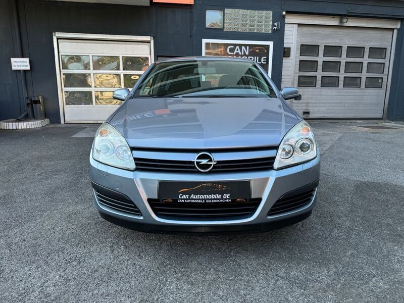 Gebraucht Opel Astra Enjoy 105 PS (77 kW) 2004 Silber Limousine