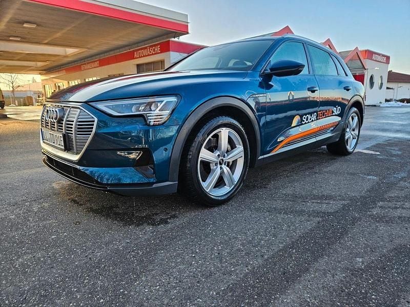 Gebraucht Audi e-tron Ambiente 230 kW (313 PS) 2020 Blau SUV