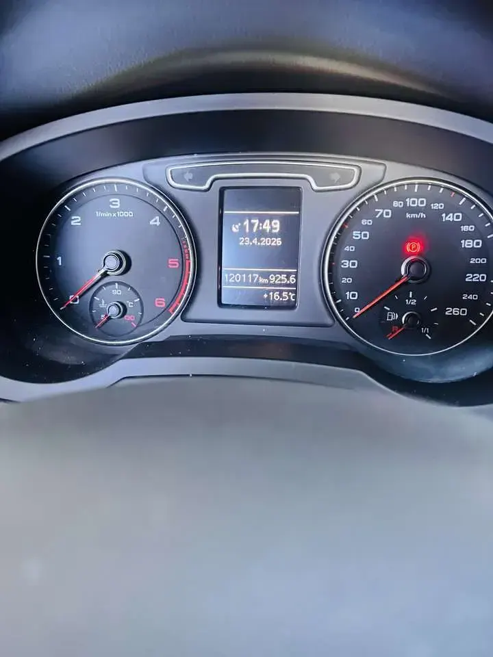 Usata Audi Q3 140 CV (102 kW) 2013 Nero SUV