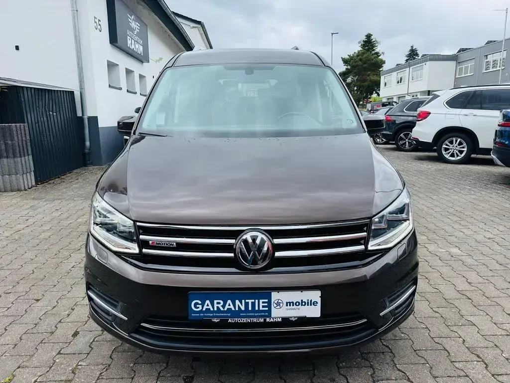 Używany VW Caddy Maxi Highline 150 KM (110 kW) 2017 Brązowy Minivan