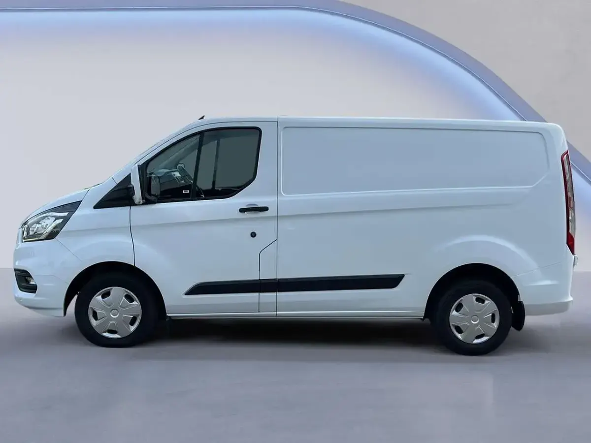Gebraucht Ford Transit Custom Trend 105 PS (77 kW) 2018 Weiß Limousine