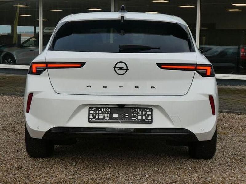 Gebraucht Opel Astra 131 PS (96 kW) 2024 Weiß Limousine