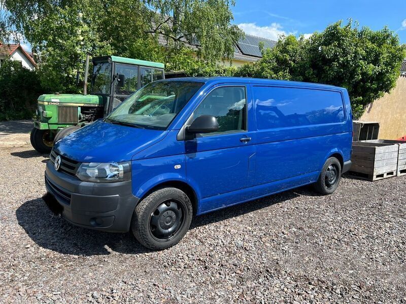 Blau Gebraucht 2015 VW T5 Van | 17.333 € - Bild 1/4