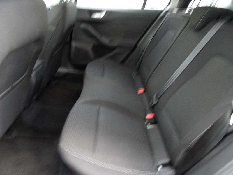 Gebraucht Ford Focus Titanium 125 PS (91 kW) 2024 Schwarz metallic