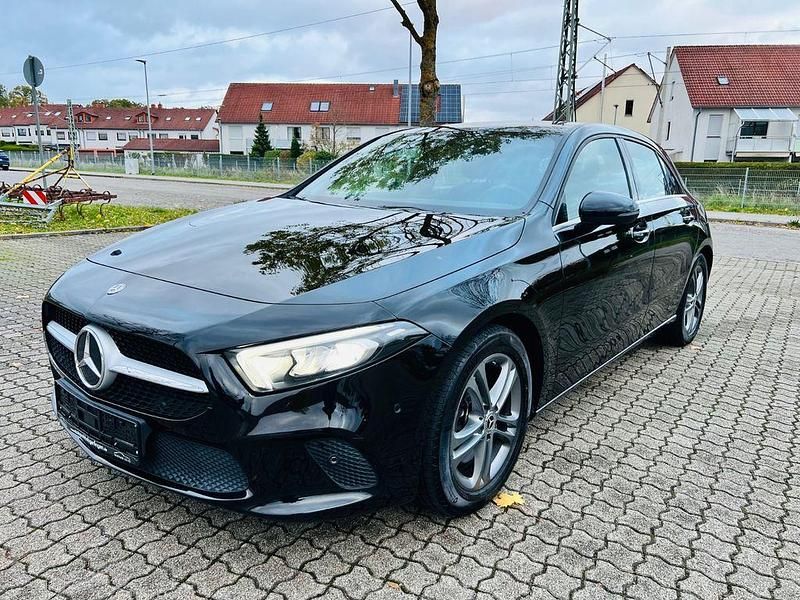 Usata Mercedes A250 224 CV (164 kW) 2019 Nero Berlina