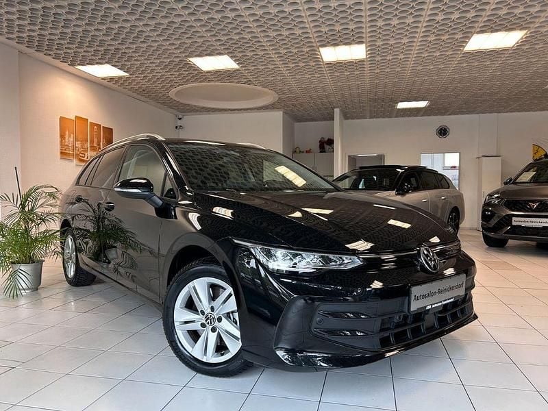 Schwarz Gebraucht 2024 VW Golf VIII Kombi | 26.980 € (Guter Preis) - Bild 1/4