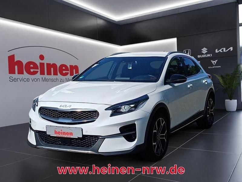 Weiß Gebraucht 2022 Kia XCeed Black Xdition SUV | 20.909 € (Guter Preis) - Bild 1/4
