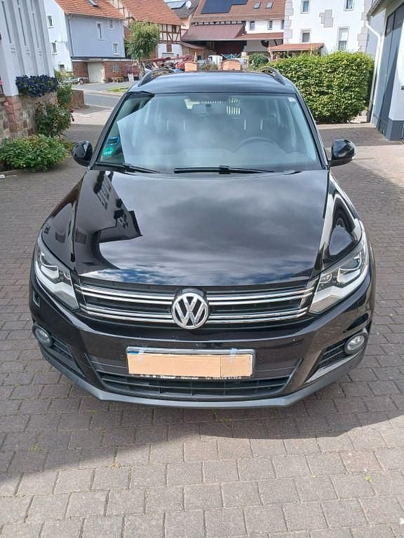 Schwarz Gebraucht 2012 VW Tiguan Trendline SUV | 6.999 € (Superpreis) - Bild 1/4