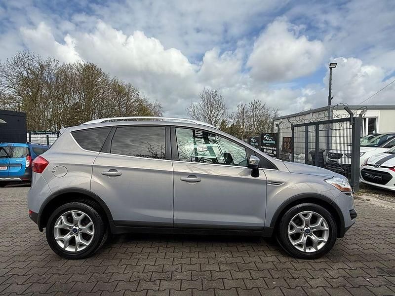 Gebraucht Ford Kuga Trend 163 PS (119 kW) 2011 Grau SUV