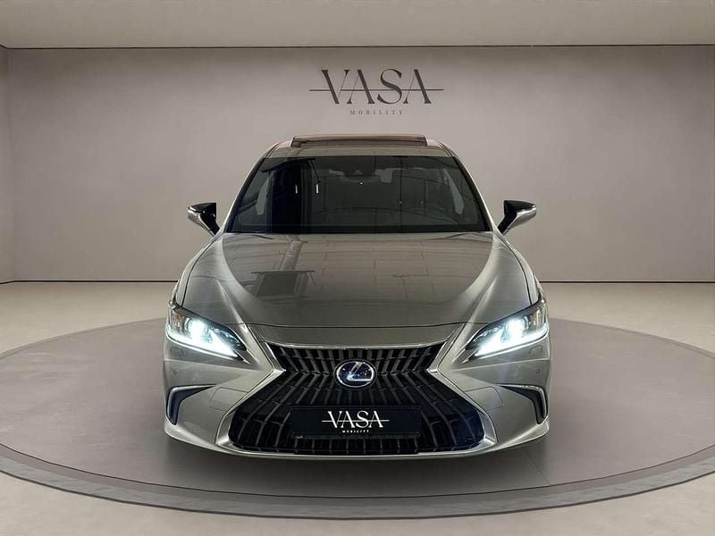 Gebraucht Lexus ES300 Executive Line 178 PS (130 kW) 2022 Sonic titanium Limousine