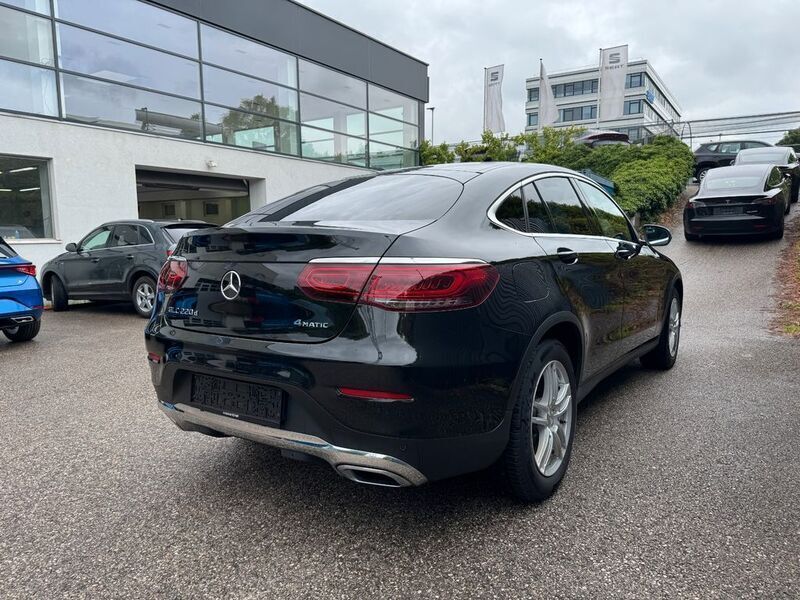 Schwarz Gebraucht 2021 Mercedes GLC220 Coupé | 31.320 € (Guter Preis) - Bild 1/4
