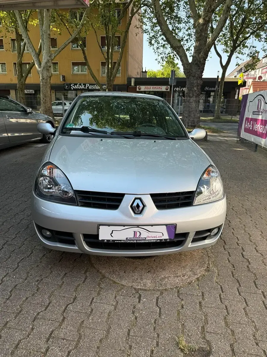 Gebraucht Renault Clio 58 PS (42 kW) 2009 Silber Kleinwagen