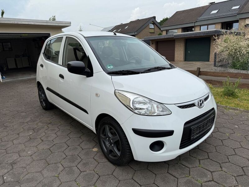 Weiß Gebraucht 2010 Hyundai i10 Edition+ Kleinwagen | 2.999 € (Fairer Preis) - Bild 1/4