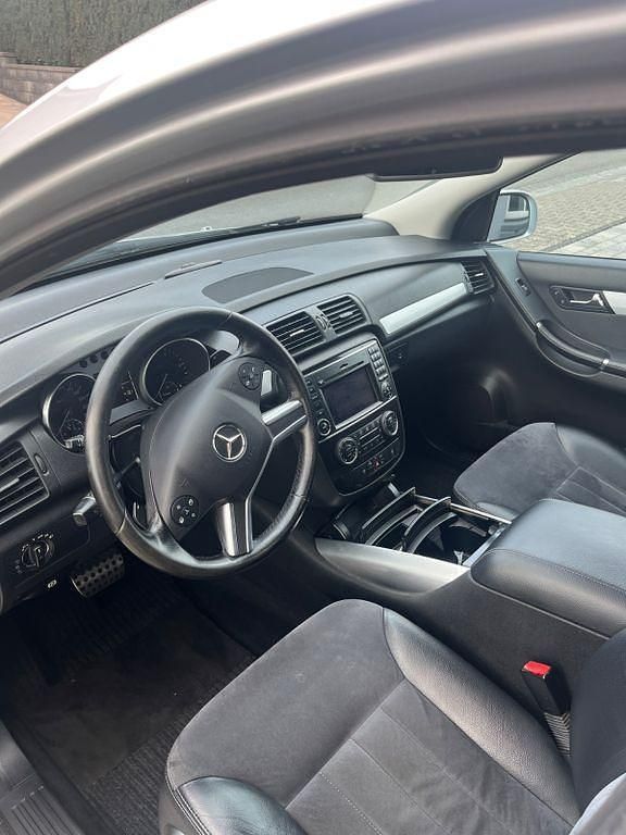 Gebraucht Mercedes R280 190 PS (139 kW) 2008 Grau Van / Kleinbus