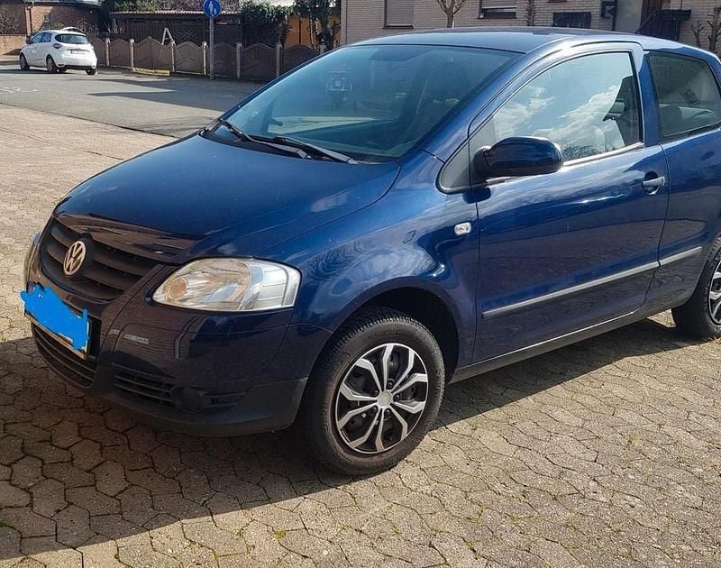 Gebraucht VW Fox 75 PS (55 kW) 2005 Blau Kleinwagen