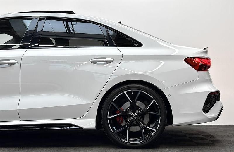 Gebraucht Audi RS3 Ambiente 400 PS (294 kW) 2022 Weiß Limousine