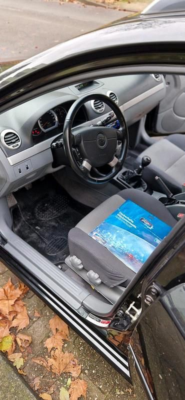 Gebraucht Chevrolet Nubira 110 PS (80 kW) 2009 Schwarz Kombi