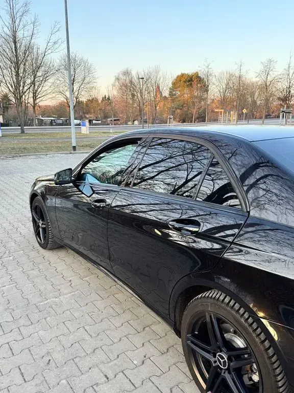 Gebraucht Mercedes E300 Elegance 231 PS (169 kW) 2016 Schwarz Limousine