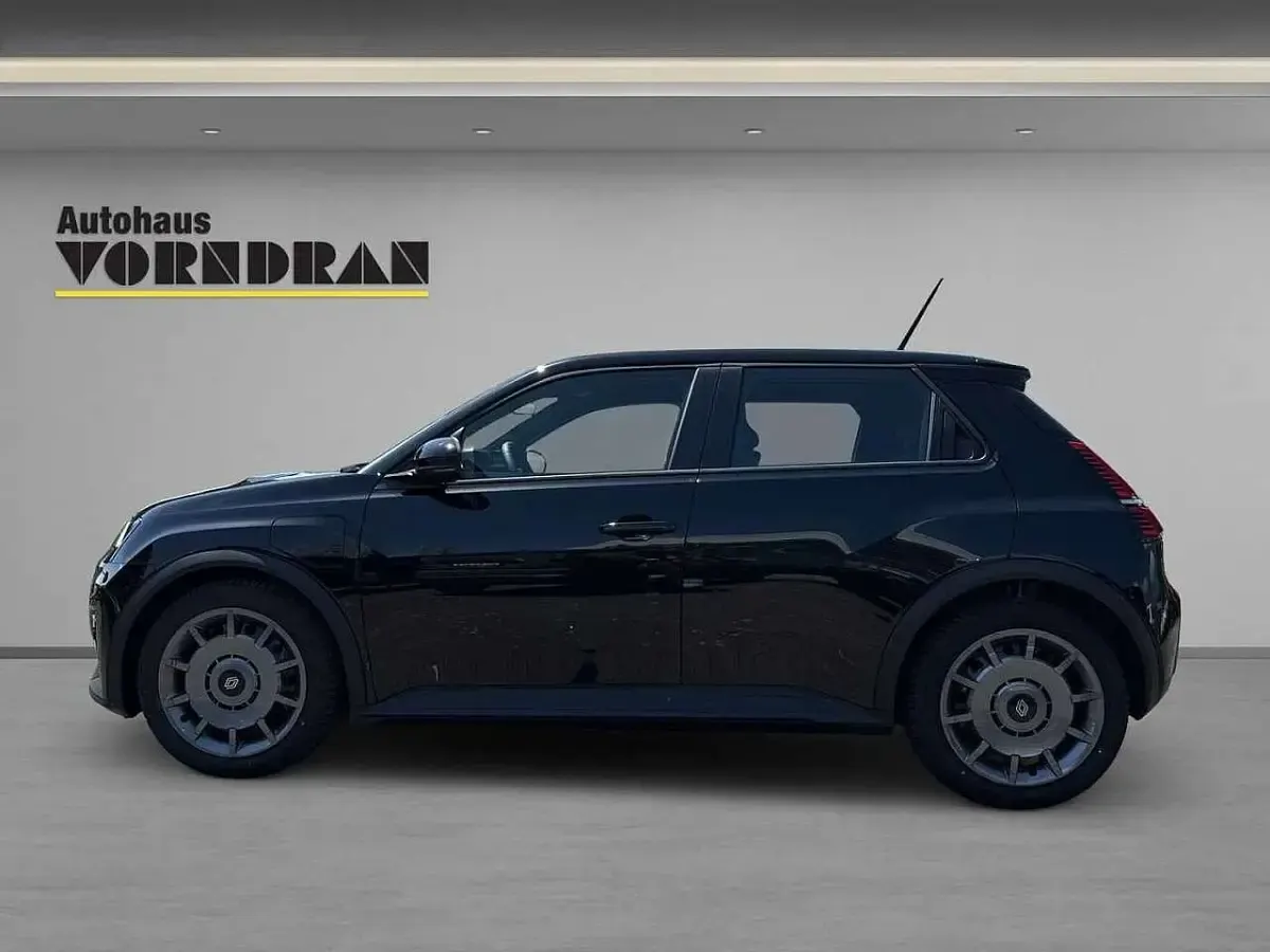 Neu Renault 5 E-Tech Evolution 89 kW (122 PS) 2026 Blackpearlschwarz Kleinwagen