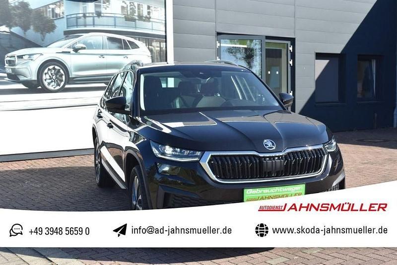 Schwarz Gebraucht 2022 Skoda Kodiaq Tour SUV | 31.800 € (Superpreis) - Bild 1/4