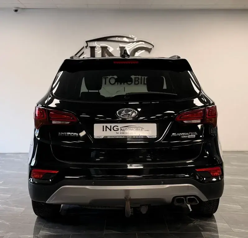 Gebraucht Hyundai Santa Fe Premium 197 PS (144 kW) 2016 Schwarz SUV