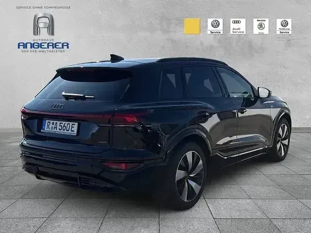 Gebraucht Audi Q6 e-tron S-Line 284 kW (387 PS) 2025 Schwarz SUV