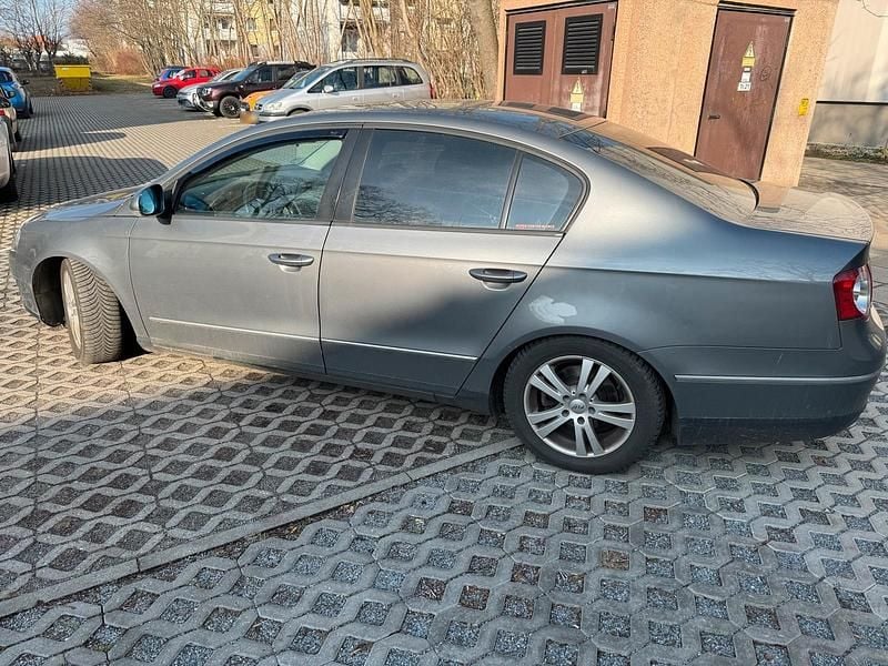 Gebraucht VW Passat 2008 Grau Limousine
