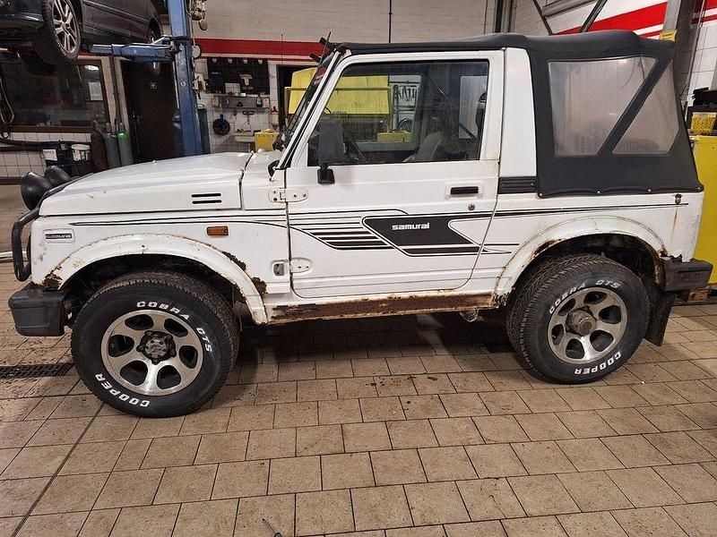 Weiß Gebraucht 1988 Suzuki Samurai SUV | 1.800 € - Bild 1/4