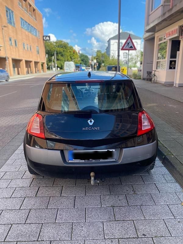Schwarz Gebraucht 2003 Renault Mégane II Kleinwagen | 1.400 € (Fairer Preis) - Bild 1/4