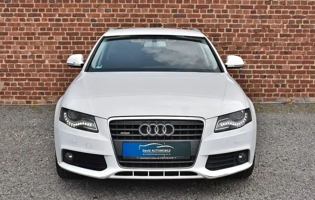 Używany Audi A4 S-Line 160 KM (117 kW) 2009 Biały Kombi