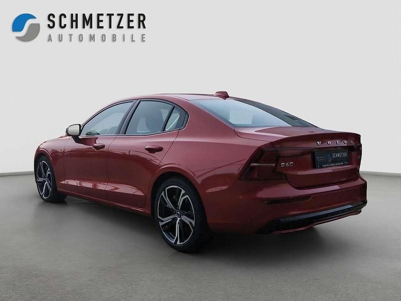 Gebraucht Volvo S60 Ultimate 250 PS (183 kW) 2024 Fusion red Limousine