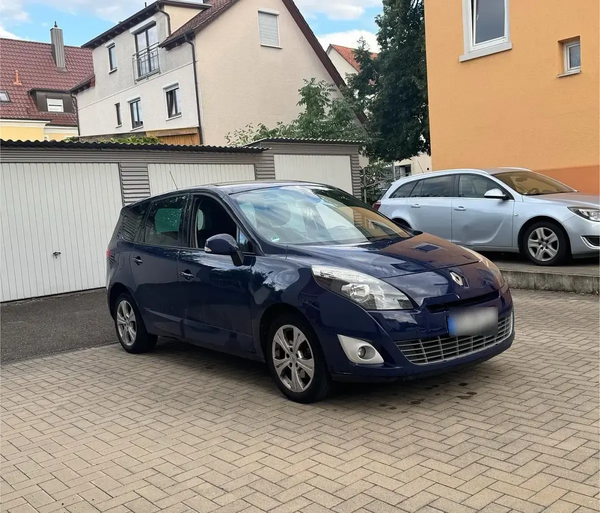 Gebraucht Renault Scénic 131 PS (96 kW) 2011 Blau Van / Kleinbus