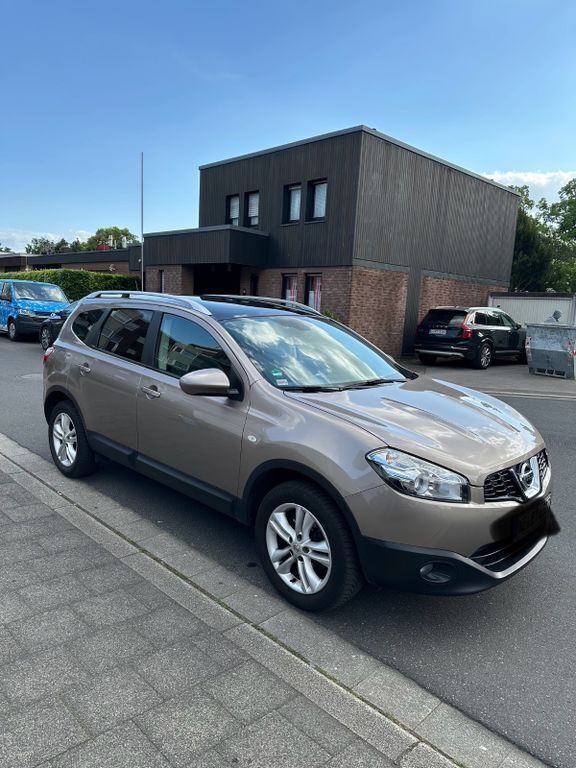 Beige Gebraucht 2010 Nissan Qashqai +2 SUV | 7.500 € (Fairer Preis) - Bild 1/4