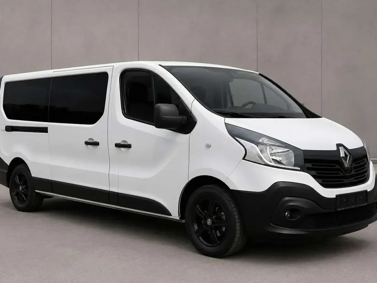 Gebraucht Renault Trafic 101 PS (74 kW) 2016 Weiß Van / Kleinbus