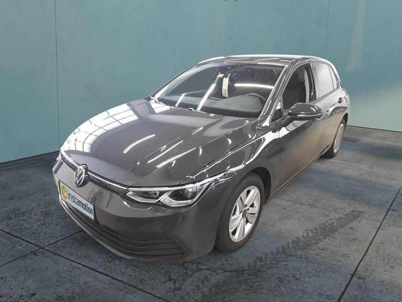 Grau Gebraucht 2023 VW Golf VIII Life Limousine | 21.240 € (Guter Preis) - Bild 1/2