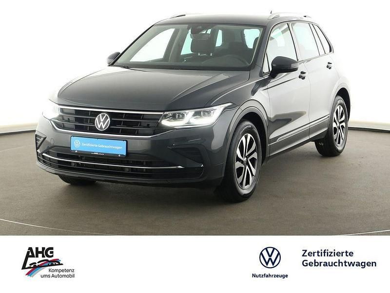 Grau Gebraucht 2021 VW Tiguan Active SUV | 29.790 € (Fairer Preis) - Bild 1/4