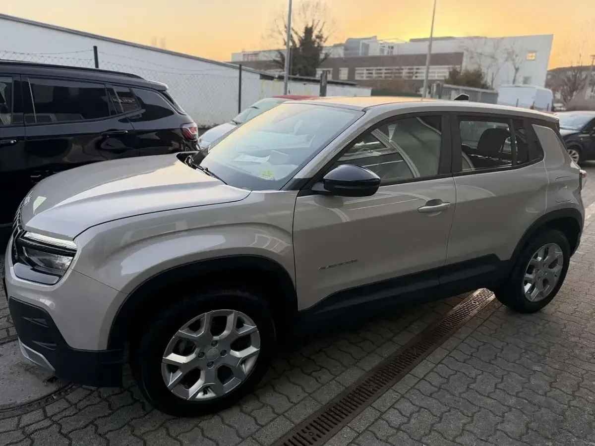 Gebraucht Jeep Avenger Altitude 101 PS (74 kW) 2023 Grau SUV