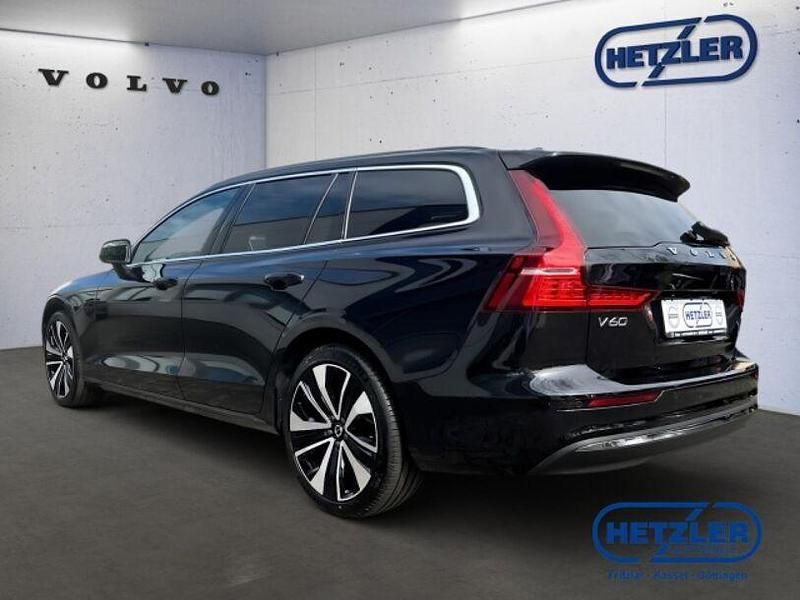 Gebraucht Volvo V60 Plus 197 PS (144 kW) 2022 Schwarz Kombi